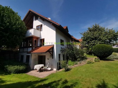 Attraktive Doppelhaushälfte mit viel Charme und idyllischem Garten in Achberg zu verkaufen