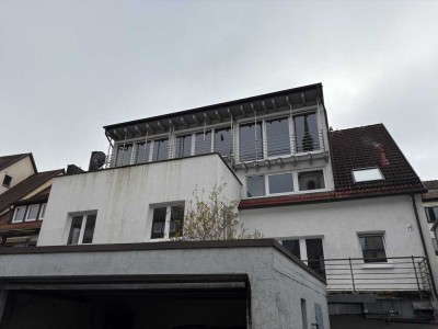 Großzügig Maisonette Wohnung mit Balkon, direkt im Zentrum