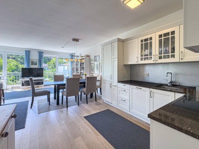 ATEMBERAUBENDER WEITBLICK - Dachgeschossmaisonette in Sackgassenlage