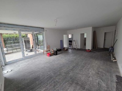 Kernsanierte 3-Zimmer Wohnung mit Garten in Frankfurt-Oberrad