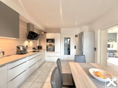 Charmante Familienwohnung mit Kamin und Terrasse
