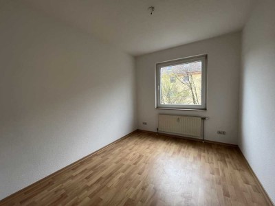 gut geschnittene 2-Raumwohnung in ruhiger Lage - Schillerplatz 24 / E1