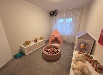 Sanierter Bungalow mit viel Raum für individuelle Erweiterungen.