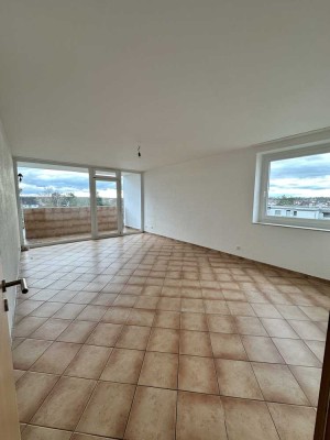 Renovierte 3-Zimmer-Wohnung mit Balkon und Einbauküche in Rodgau-Dudenhofen