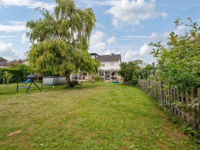 Exklusives Reihenendhaus mit Anbau in Feldrandlage in Karben