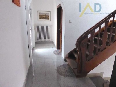 Voll vermietetes 3 Parteienhaus mit Garagen