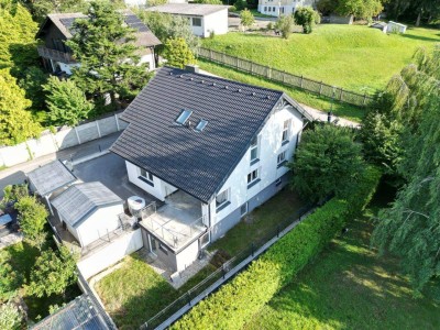 GERÄUMIGES EINFAMILIENHAUS IN SCHÖNER WOHNLAGE