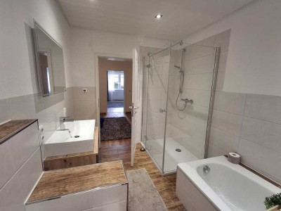 Stadt Hünfeld, Einliegerwohnung 75 qm nach Sanierung: 2-ZKT