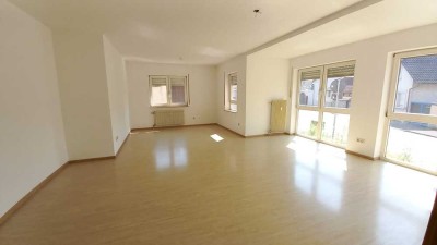 Ihringen/Kaiserstuhl, provisionsfrei, sofort beziehbar, hell, großzügig, kinderfreundlich