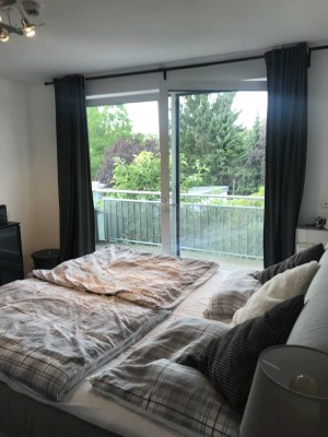 Mit EBK: Ruhige, moderne und zentral gelegene 4-Zimmerwohnung mit Garten & 2 Balkonen