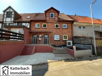 Kernsaniertes Reihenmittelhaus mit 2 modernen Wohneinheiten und Wärmepumpe in Hillerse (Northeim)