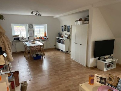 2‑Zimmer Dachgeschosswohnung in Schkopau