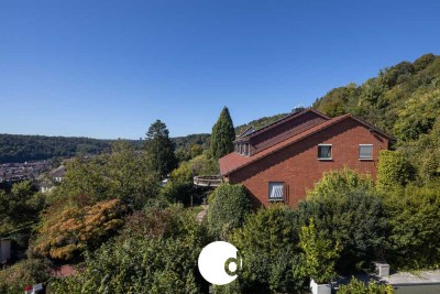 Wohnen mit Charakter in begehrter Halbhöhenlage