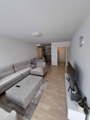 Schöne und offene 1,5 Zimmer Wohnung mit Einbauküche in Haag