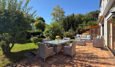 Charmantes Reihenendhaus in ruhiger Lage mit großem Garten