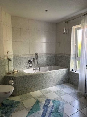 Ansprechende und gepflegte 3-Zimmer-Wohnung mit gehobener Innenausstattung in Illingen