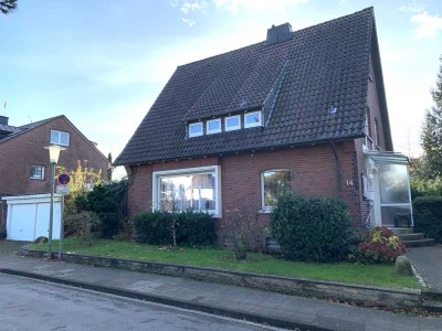 Haus in exzellenter Lage mit großem Südgrundstück in Beckum für Handwerker oder Investoren