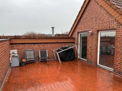 Schöne 3-Zimmer Wohnung mit Dachterrasse