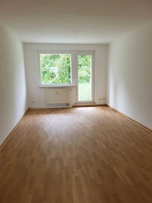 Kautionsfrei! 2 1/2 -Raumwohnung mit Tageslichtbad + Balkon + Aufzug