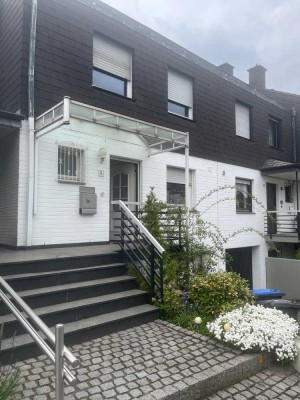 Charmante Doppelhaushälfte mit Garten, Terrasse und viel Platz – ab sofort in Hilden bezugsfrei!