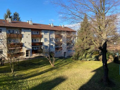 Erstbezug nach Sanierung! Helle 4-Zimmer-Wohnung mit Loggia in ruhiger, grüner Lage