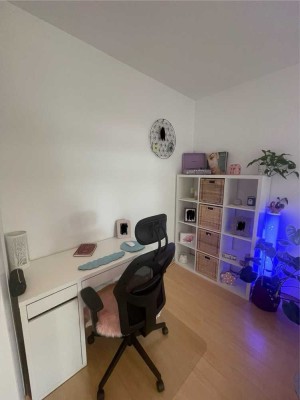 Ansprechende und sanierte 2-Zimmer-Wohnung mit Balkon in Nürnberg