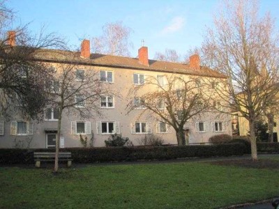 Sanierte und renovierte 2-Zimmer-Wohnung mit Balkon