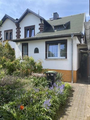 Wurzen * gemütliche DHH mit Garage* 3 Zimmer* 1 Bad* 2 Küchen* zentrale Lage* gepflegt
