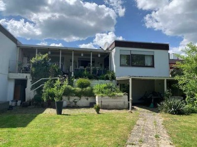 ..ein Haus für die Familie am Ortsrand von Dettenhausen, Wohngebiet "Sauwasen"...