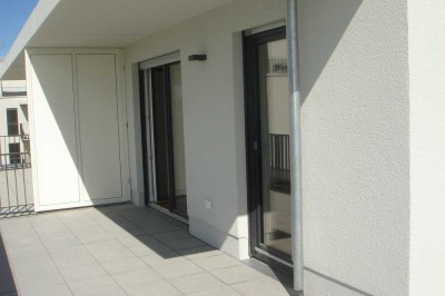 Sehr schöne moderne und sonnige 2 ZKB