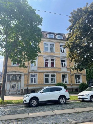 Schöne 3 Raum Wohnung im Erdgeschoss mit Balkon