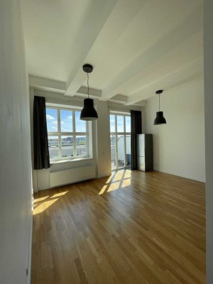 Modernes Loft mit Galerie - Ideal für Singles und Paare!
