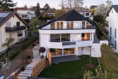 Villa "Mozart" mit Seeblick - zeitlose Eleganz und traumhaftes Wohnen in Überlingen
