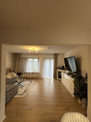 Neu sanierte Doppelhaushälfte in Ahrensfelde OT Eiche