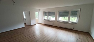 Vollständig renovierte Wohnung mit vier Zimmern und Balkon in Rottweil