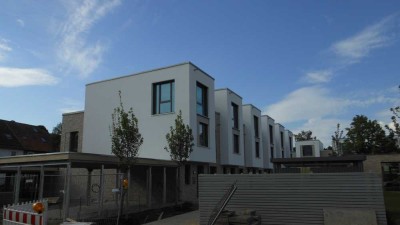 6-Zimmer-Reihenendhaus mit Carport und luxuriöser Innenausstattung in Hannover-Bothfeld