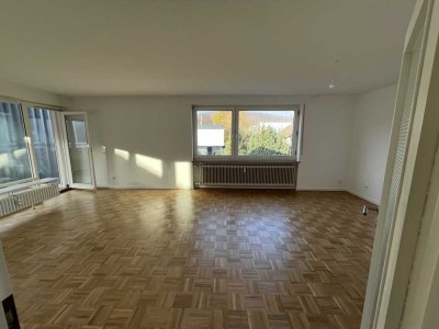 Erstbezug nach Sanierung: 3,5 Zi. Wohnung mit Balkon in Bad