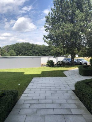 Perfekte Single Wohnung - 1,5-Raum - Wohnung mit Balkon - bei Einzug frisch gestrichen!