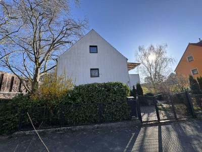 Charmantes, familienfreundliches Einfamilienhaus auf Eckgrundstück