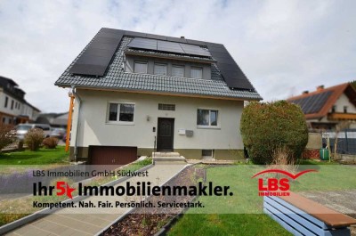 Charmantes Wohnhaus mit gesicherten Mieteinnahmen