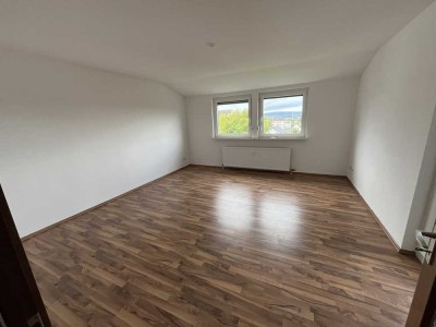 Geräumige 2 Zimmer Wohnung mit Dachterrasse