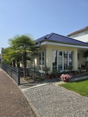 2er WG, 99 m² Bungalow, 10m² eigenes Zimmer, mitbewohnbar 39m², in Hockenheim
