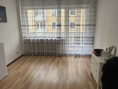 Gepflegte Wohnung mit Balkon und separater Küche Zentral in Aachen.