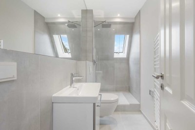 2-Zimmer-Wohnung im Dachgeschoss mit geräumigem Wohnzimmer und Einbauküche in Bergedorf