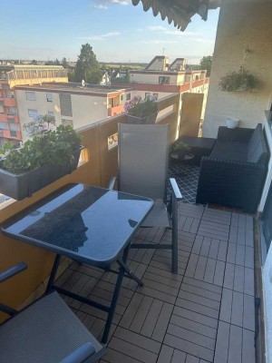Exklusive 4-Raum-Wohnung mit gehobener Innenausstattung mit Einbauküche in Edingen-Neckarhausen