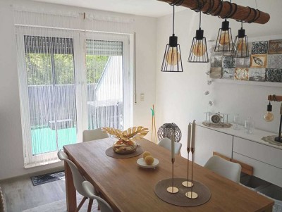 Helle 2-Zimmer Dachgeschosswohnung in Heidesheim