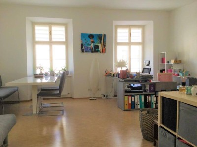 Wunderschöne 3-Zimmer Altstadtwohnung in Top-Lage!! 90qm!! WG-tauglich!! mit Gemeinschaftsgarten!!