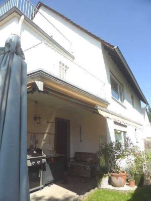 Rarität: 4 Wohnungen. Hanau-Musikerviertel, gepfl. Garten, 2 Garagen