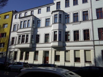 Schöne 3-Raum-Wohnung mit Balkon in Stadtfeld-Ost sucht neue Mieter!