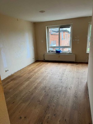 Helle 2-Zimmer-Wohnung mit Balkon im 3. OG in Neuss